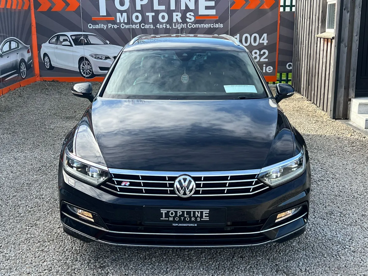 2.0TSI R-LINE//272BHP//FULL LEATHER/HEATED SEATS// - Image 3