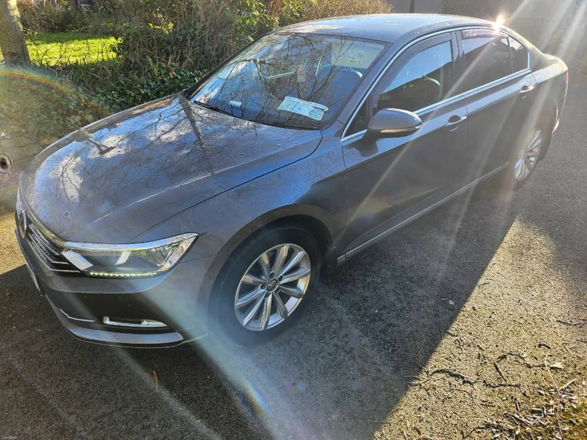 Volkswagen passat high spec - Image 3