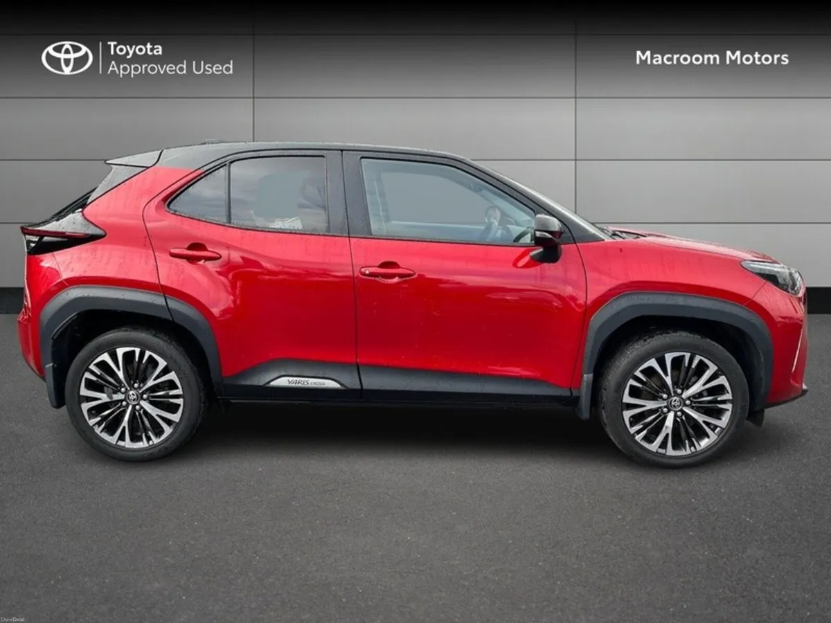 Toyota Yaris Cross EASTER SALE!!  CR CROSS SOL 4DR - Image 3