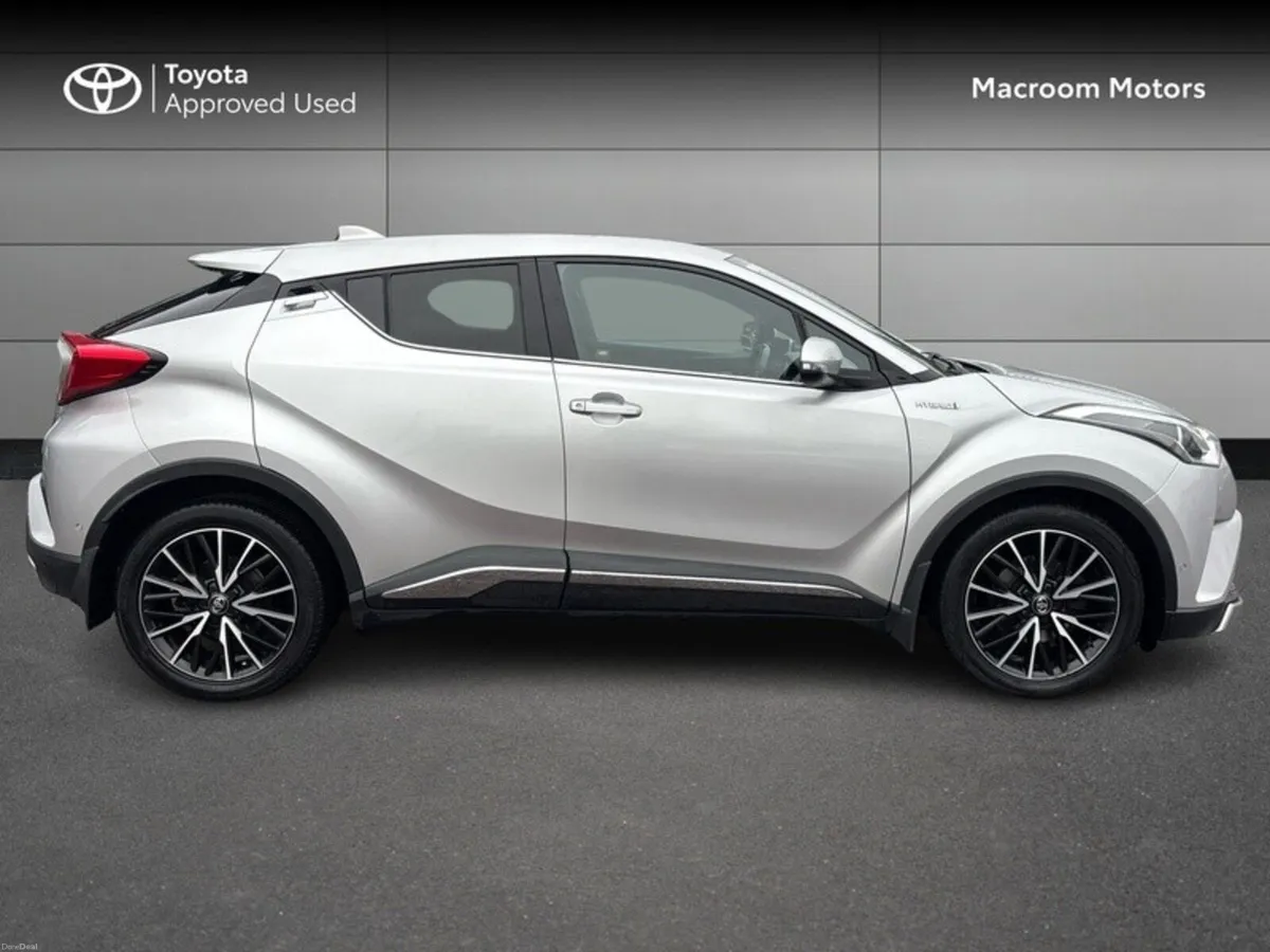 Toyota C-HR FRESH SELECTION OF TRADE-INS SOL HYBRI - Image 3