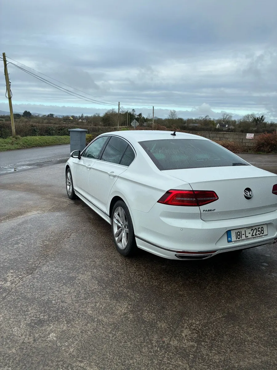 2018 VW Passat R Line 1.6 Tdi one owner !! - Image 3