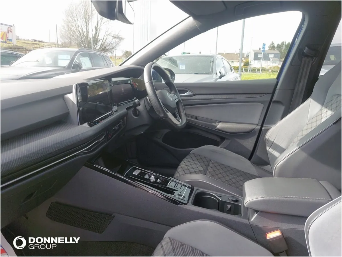 Volkswagen Golf Diesel Hatchback R-Line - Image 2