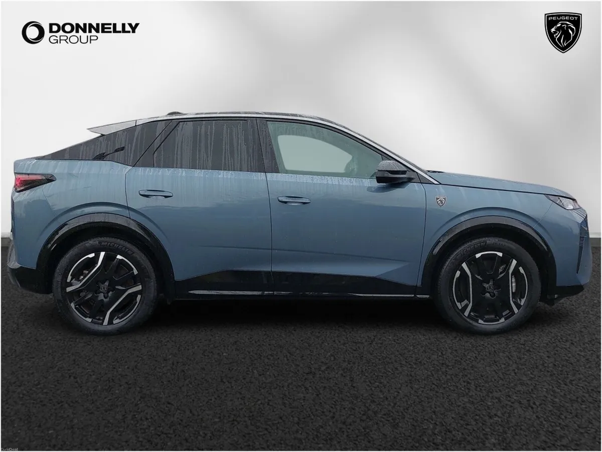 Peugeot 3008 E- Electric Estate GT - Image 2