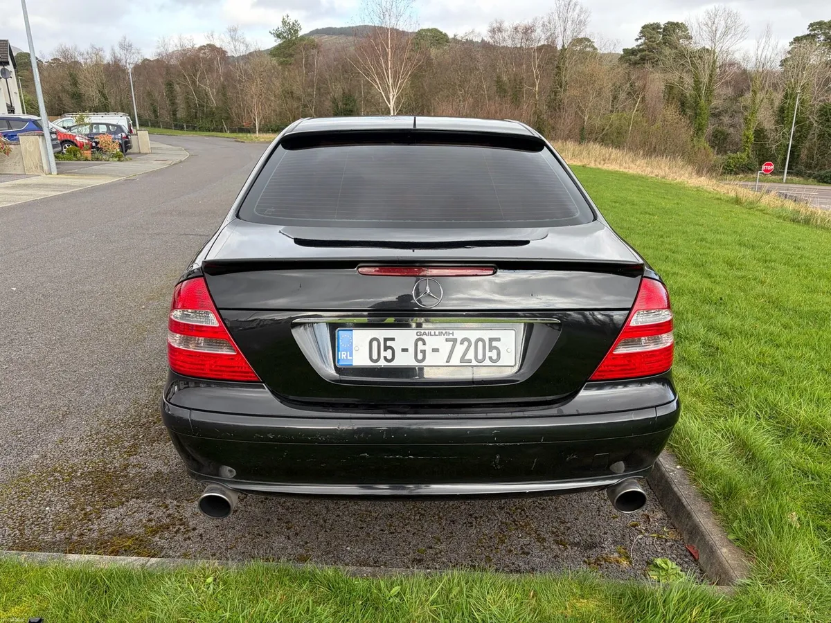 Mercedes Benz E200 Kompressor - Image 4