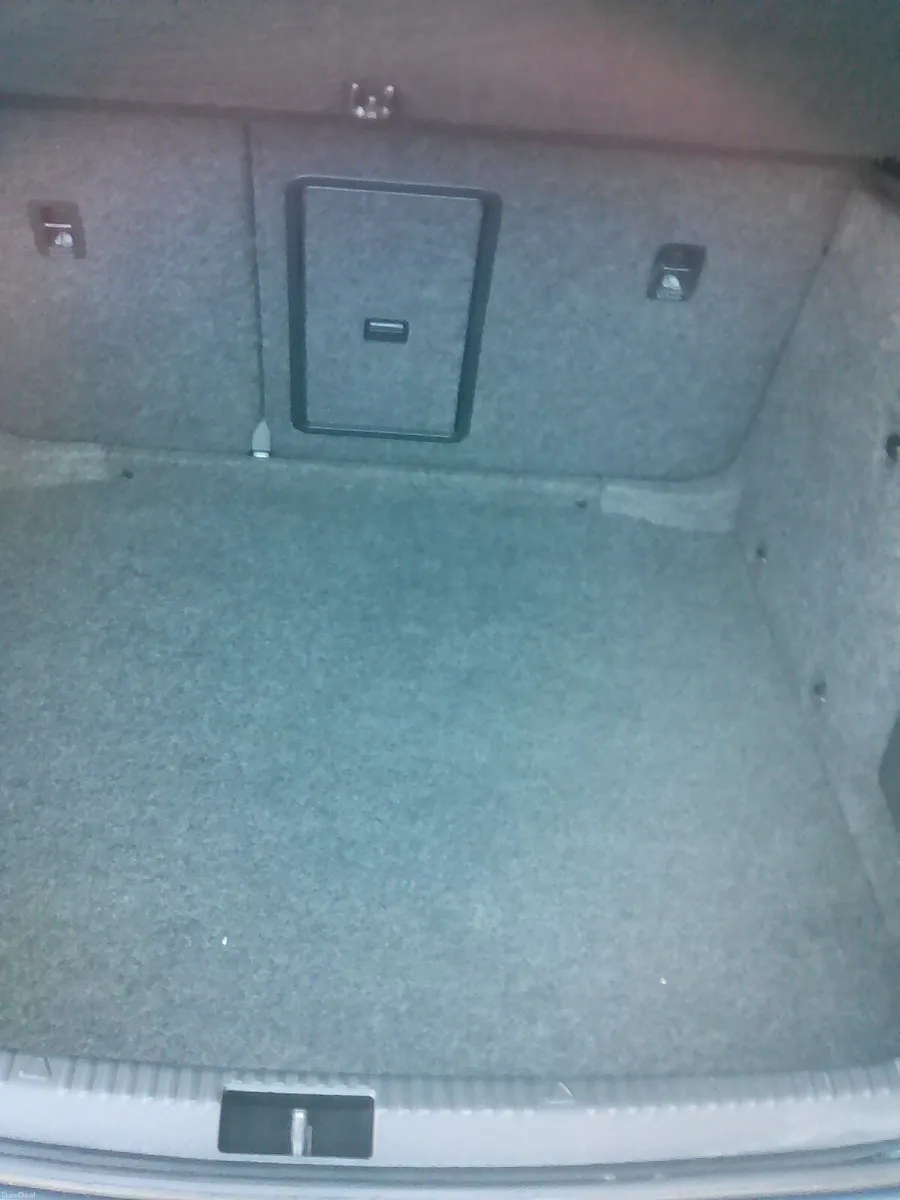 Skoda Octavia 2016 - Image 2