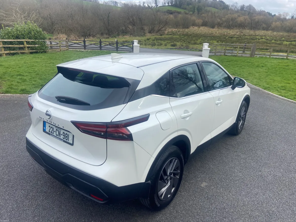 Nissan Qashqai 1.3 petrol Sv - Image 5