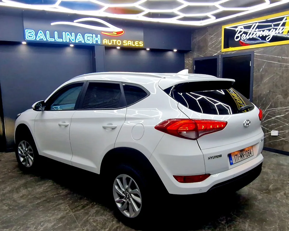 HYUNDAI TUCSON 2017 DIESEL - Image 3