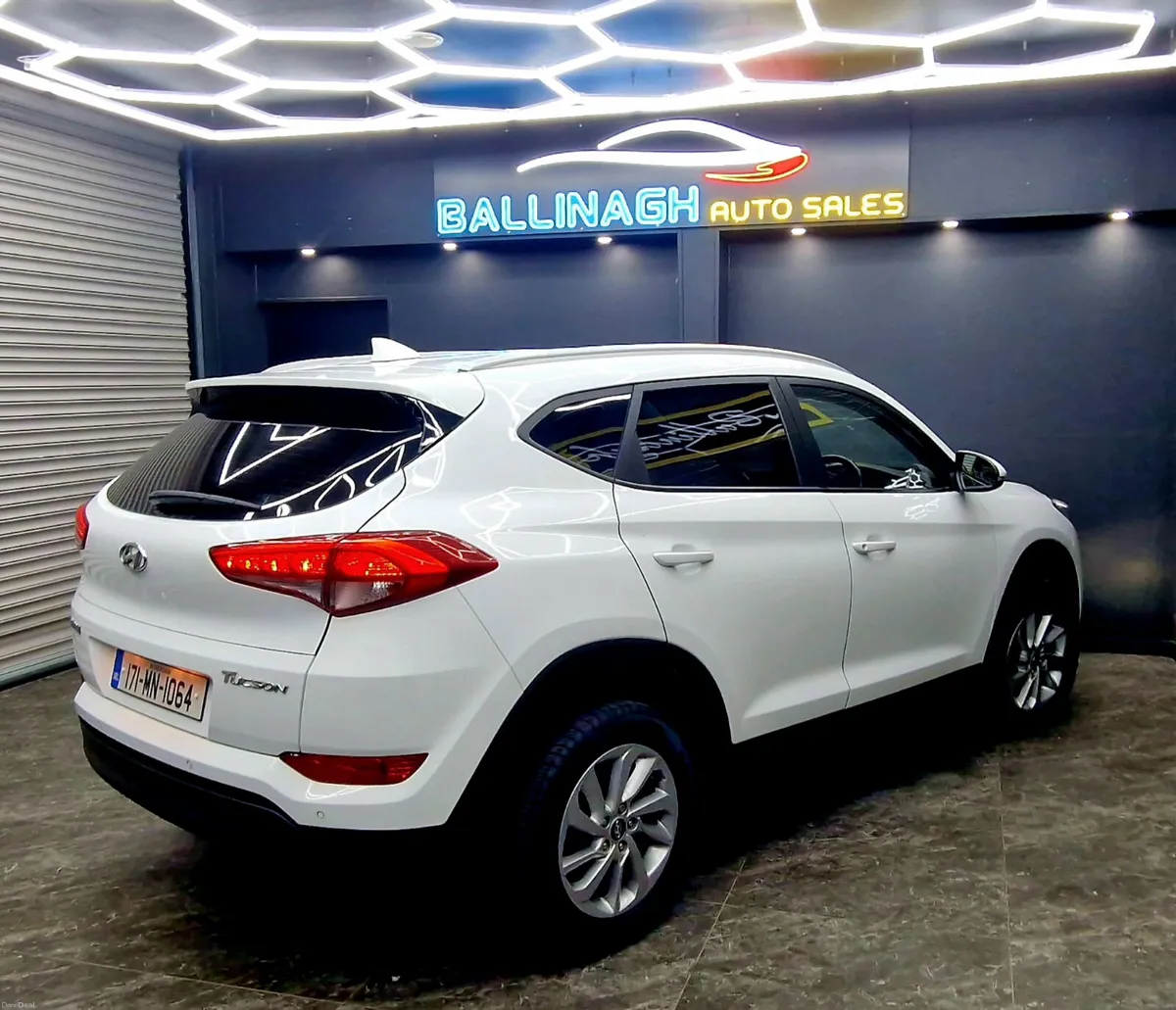 HYUNDAI TUCSON 2017 DIESEL - Image 2