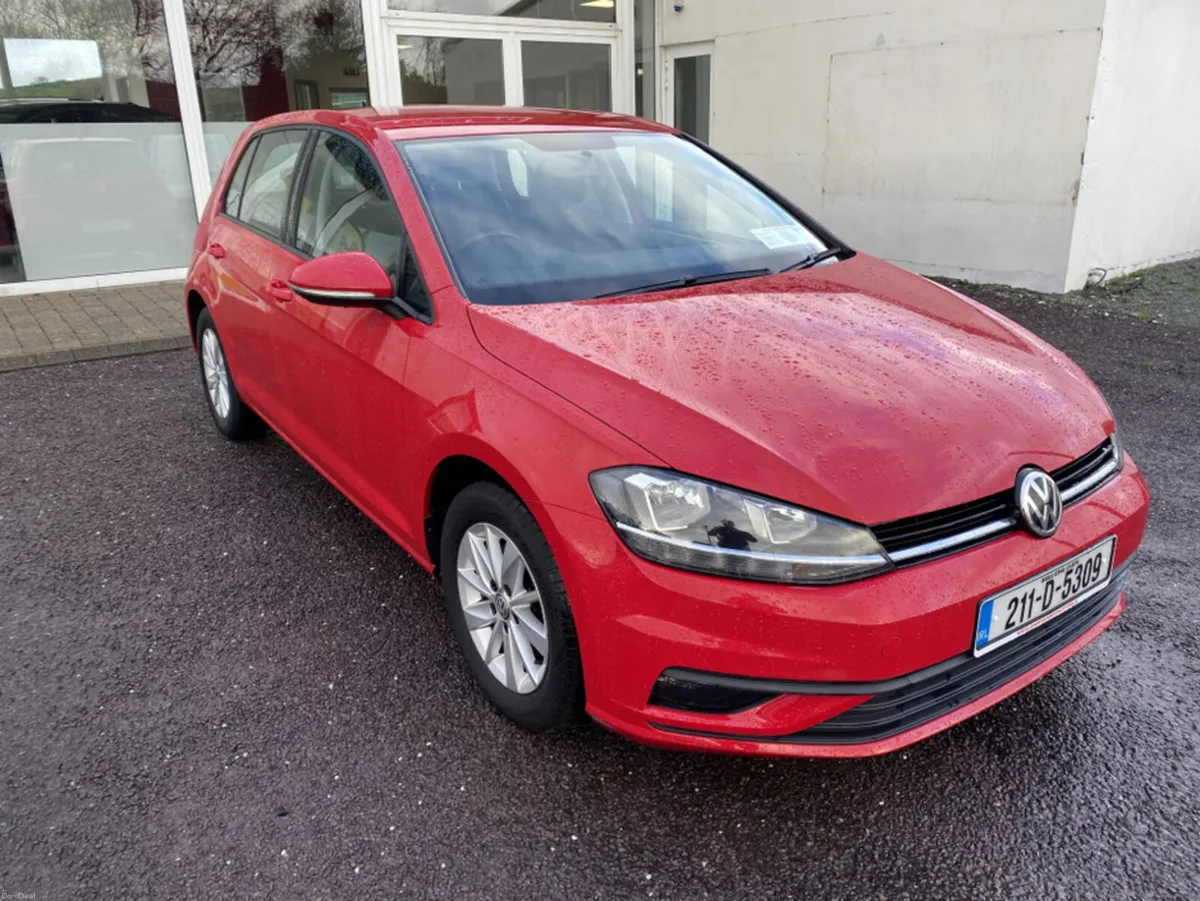 Volkswagen Golf TRENDLINE 1.6 TDI MANUAL 5SPEED 5D - Image 1