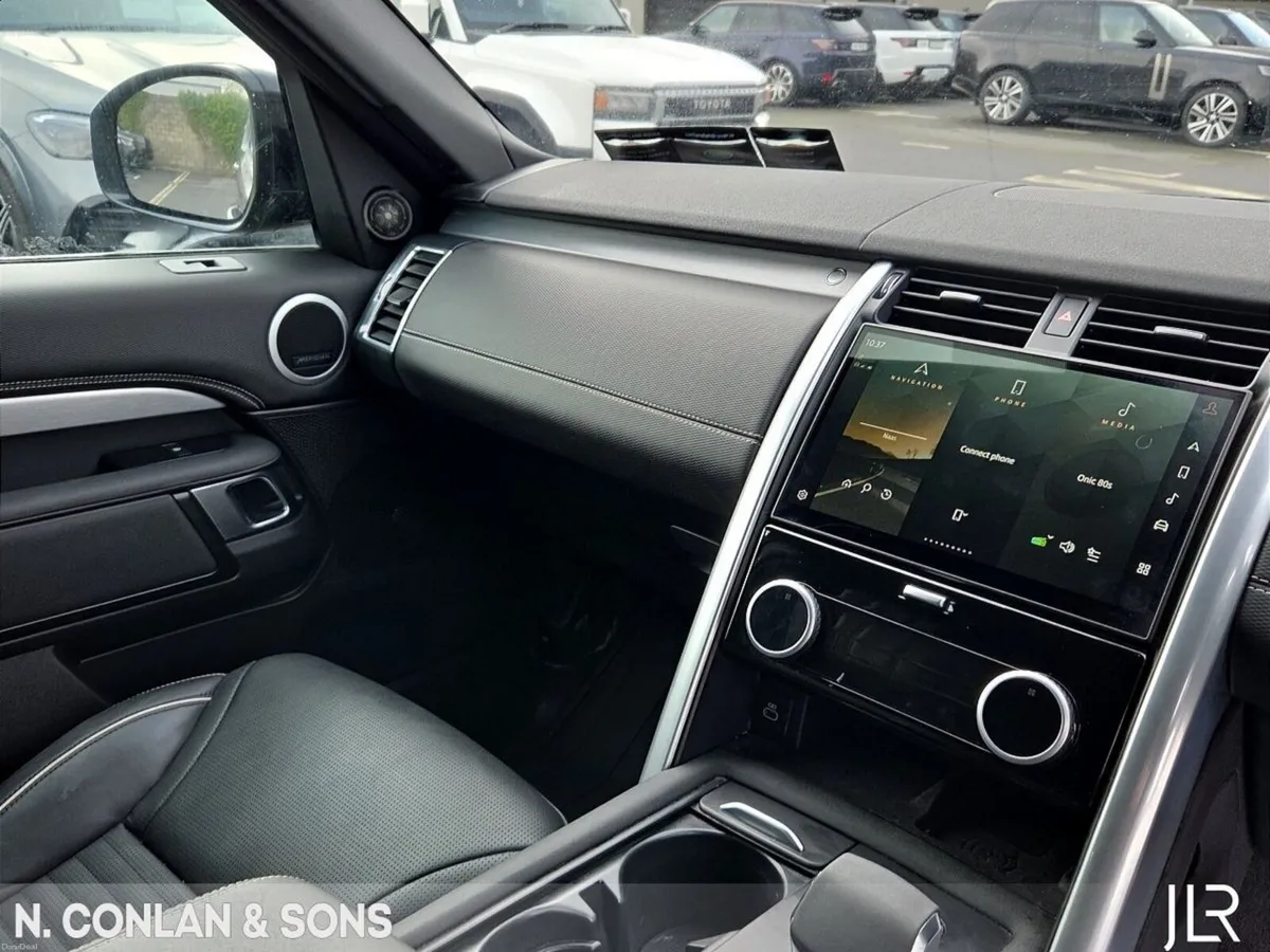 Land Rover Discovery 3.0D DYNAMIC HSE COMMERCIAL ( - Image 4