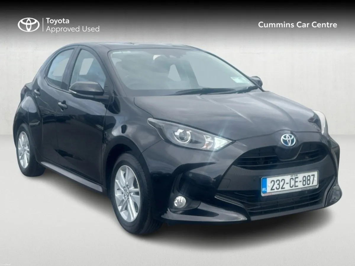 Toyota Yaris YARIS 1.5 HYBRID LUNA - Image 1