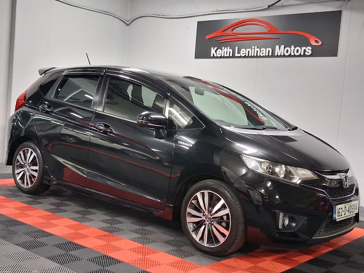 2016 Honda Fit **HYBRID** - Image 1