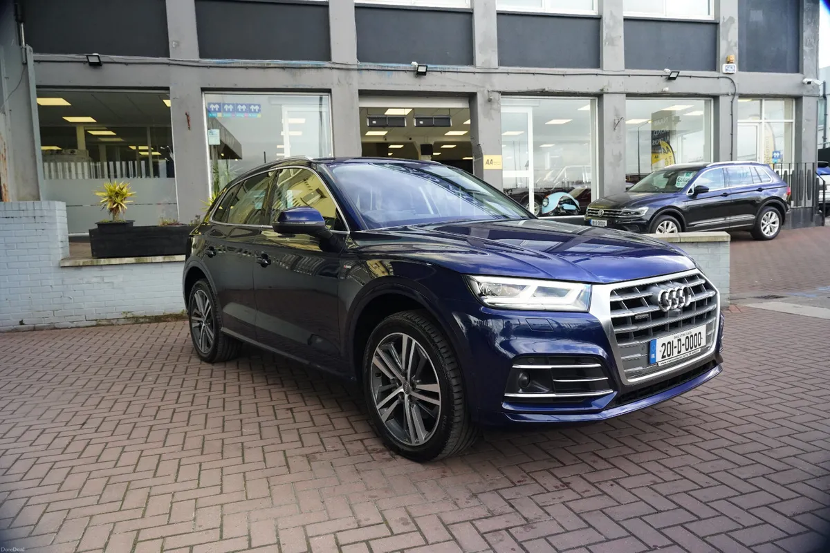 AUDI Q5 2.0 TDI 190BHP S-LINE QUATTRO PLUS EDITION - Image 1