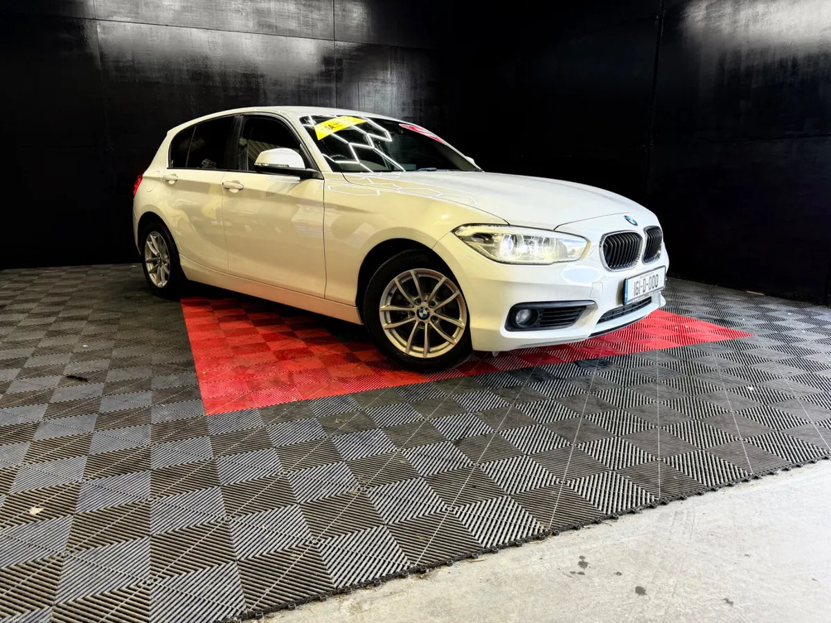 2016 BMW 1 Series 5d 118I STYLE - Image 4