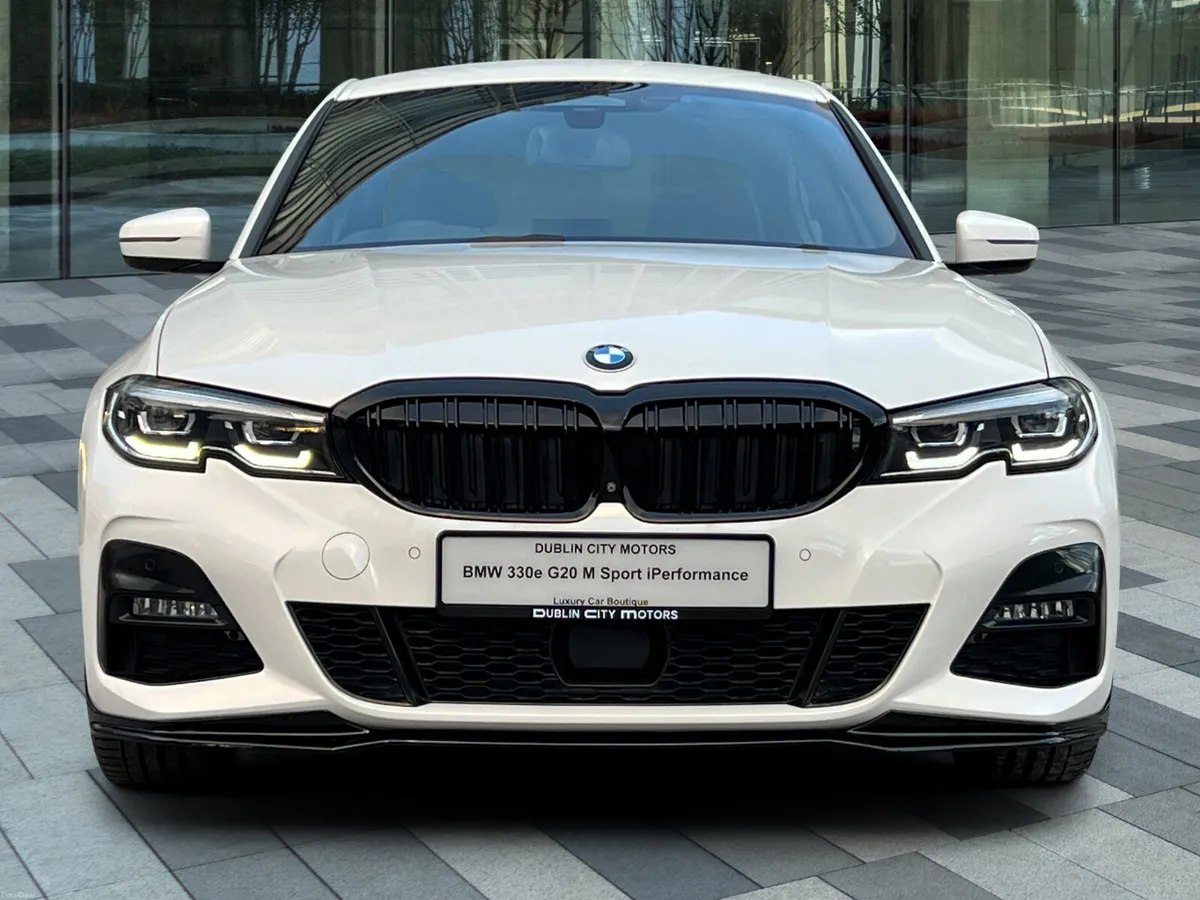 BMW 330e G20 M Sport iPerformance - Image 2