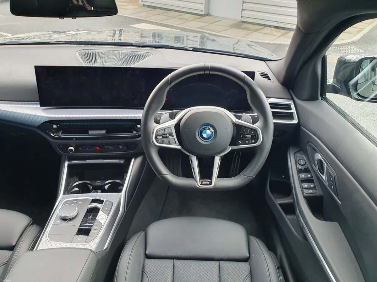 BMW 3-Series 330e M Sport Saloon - Image 5