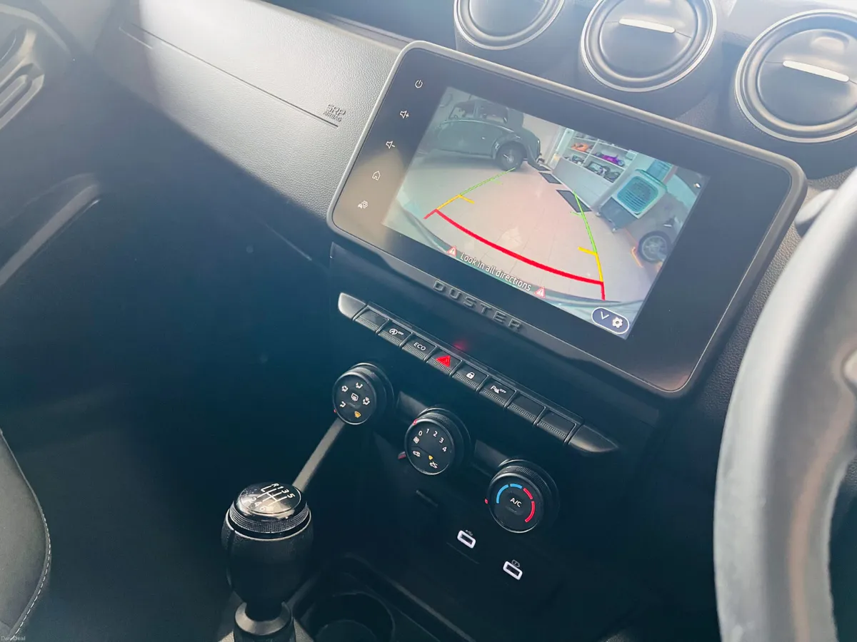 As New 2023 Nice Spec EXPRESSION Dacia Duster Low - Image 3