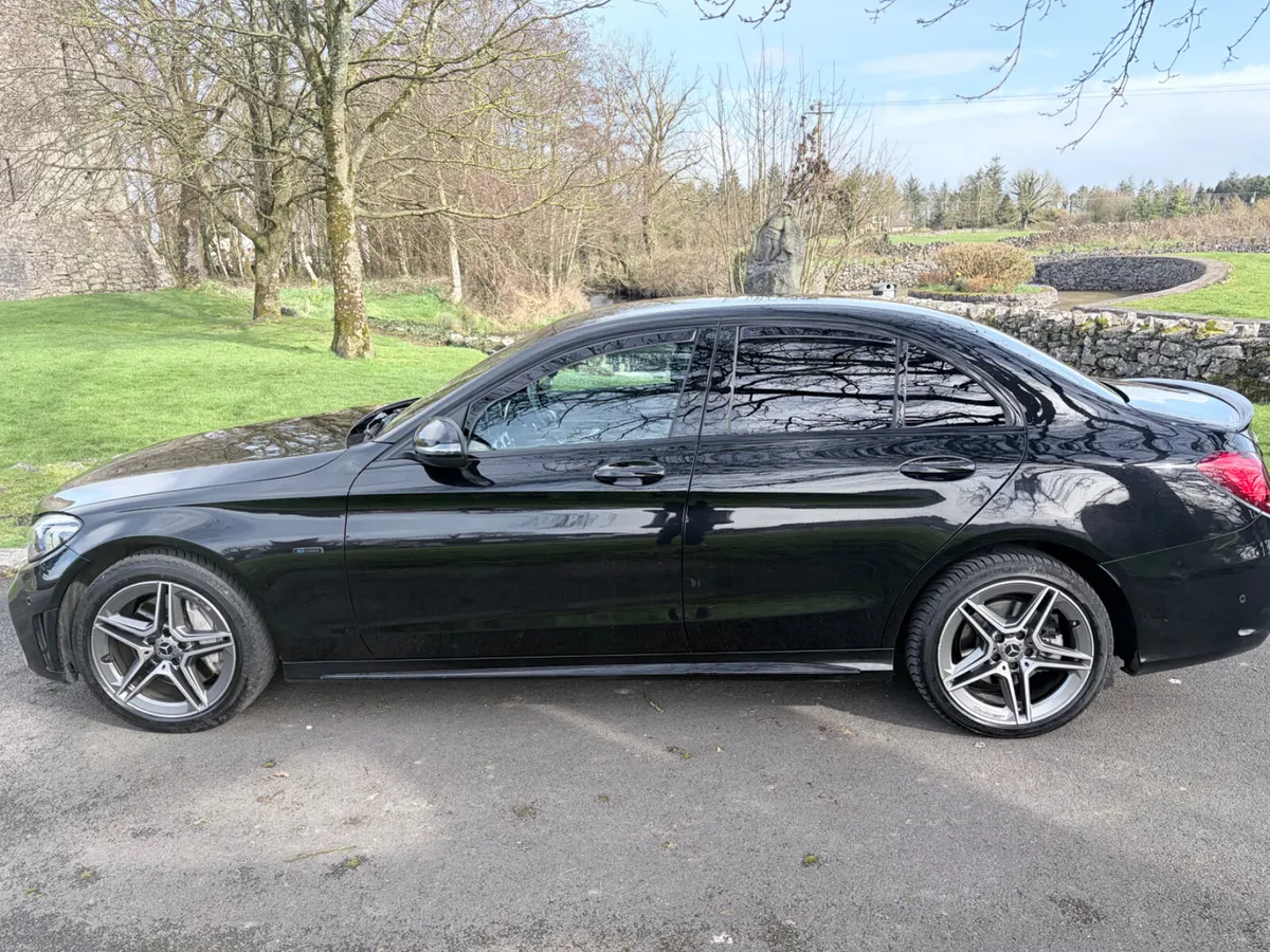 Mercedes-Benz C-Class AMG Black Edition - Image 3