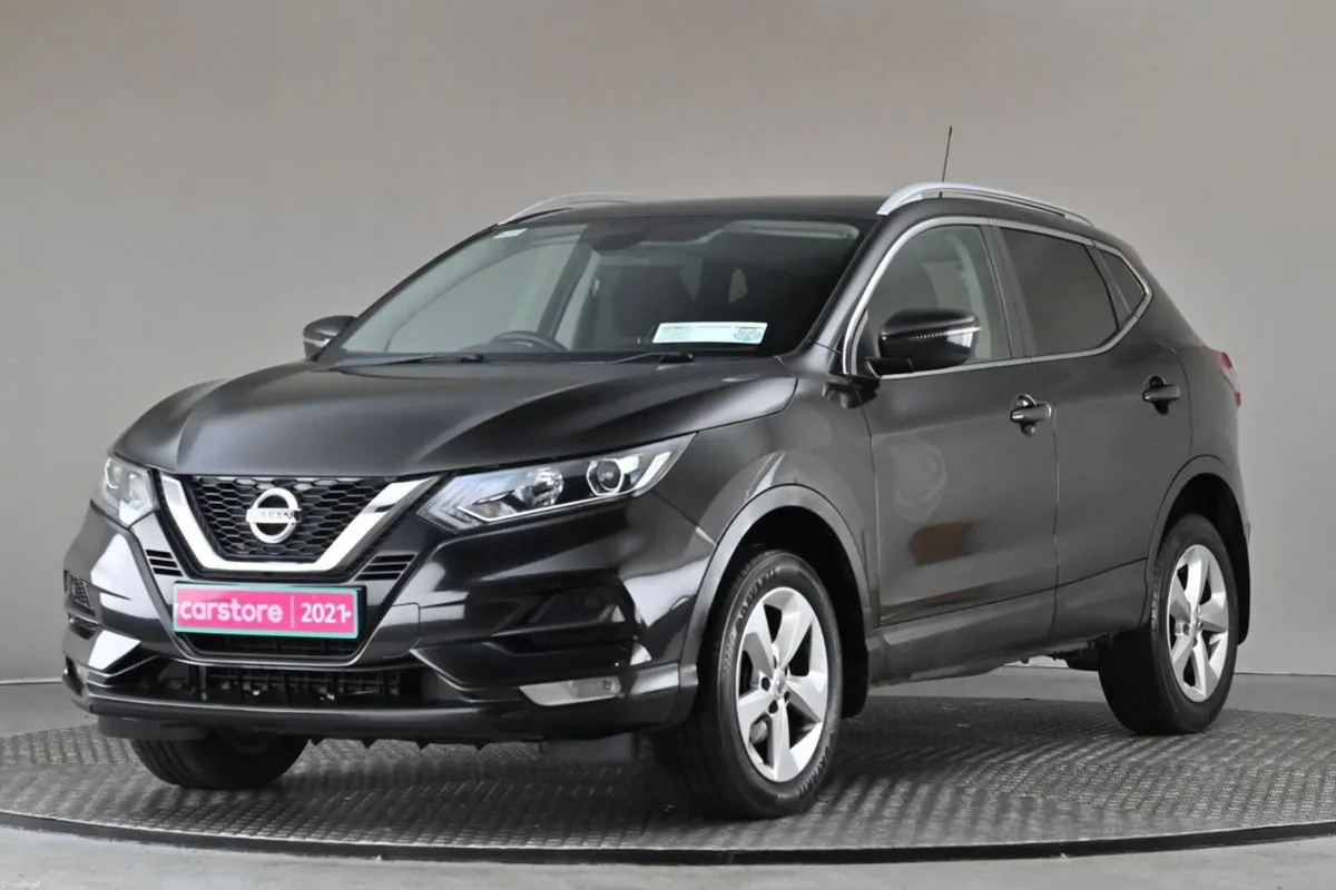 Nissan Qashqai 1.5 DSL SE 6SPD **PANORAMIC ROOF**S - Image 3