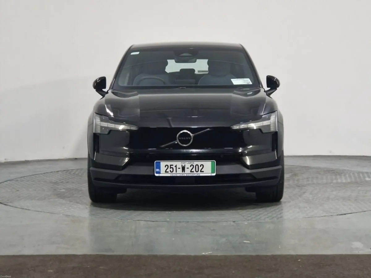 Volvo EX30 SM Extended Range Plus - Image 3