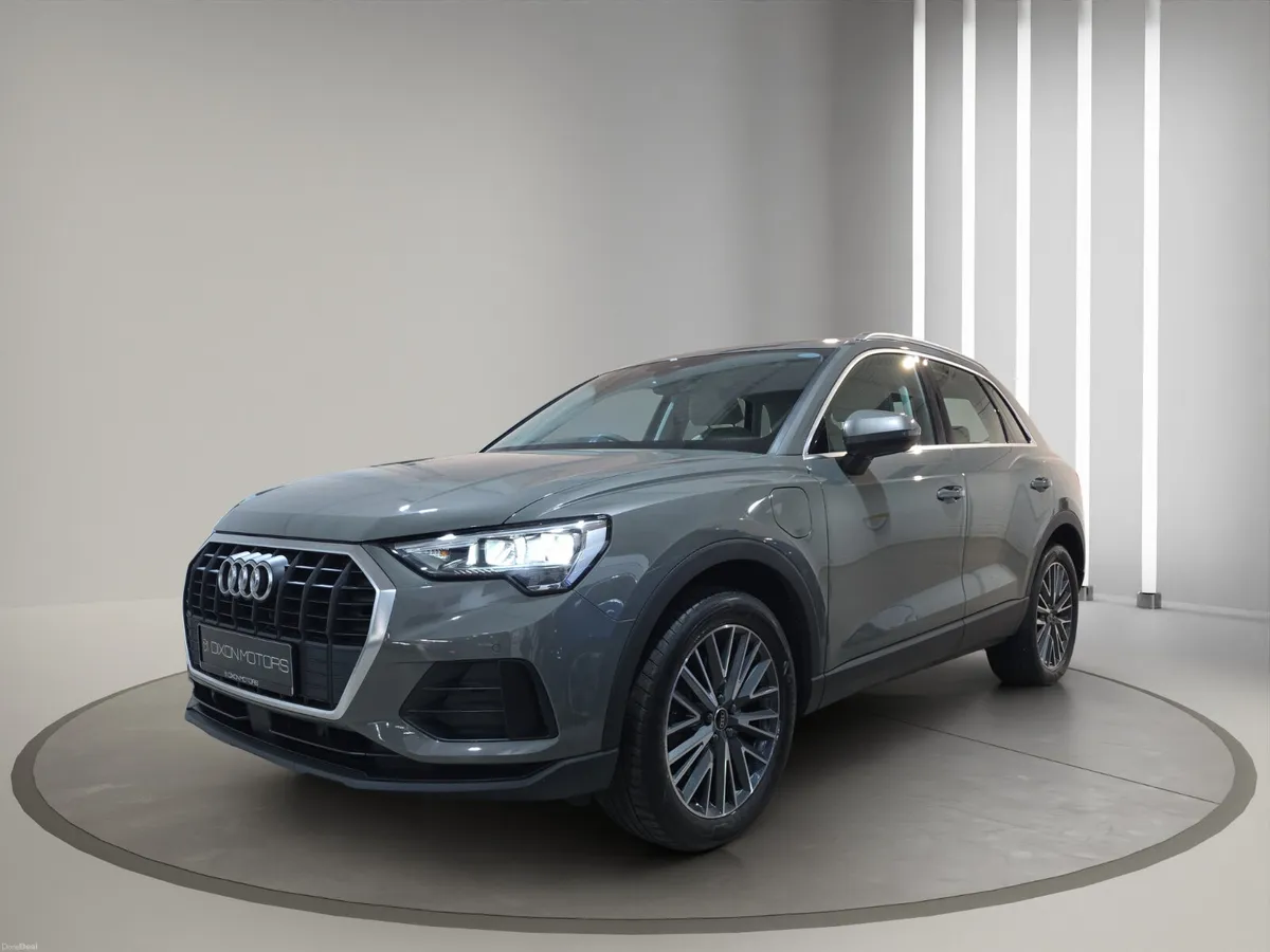 Audi Q3 2023 - Image 2