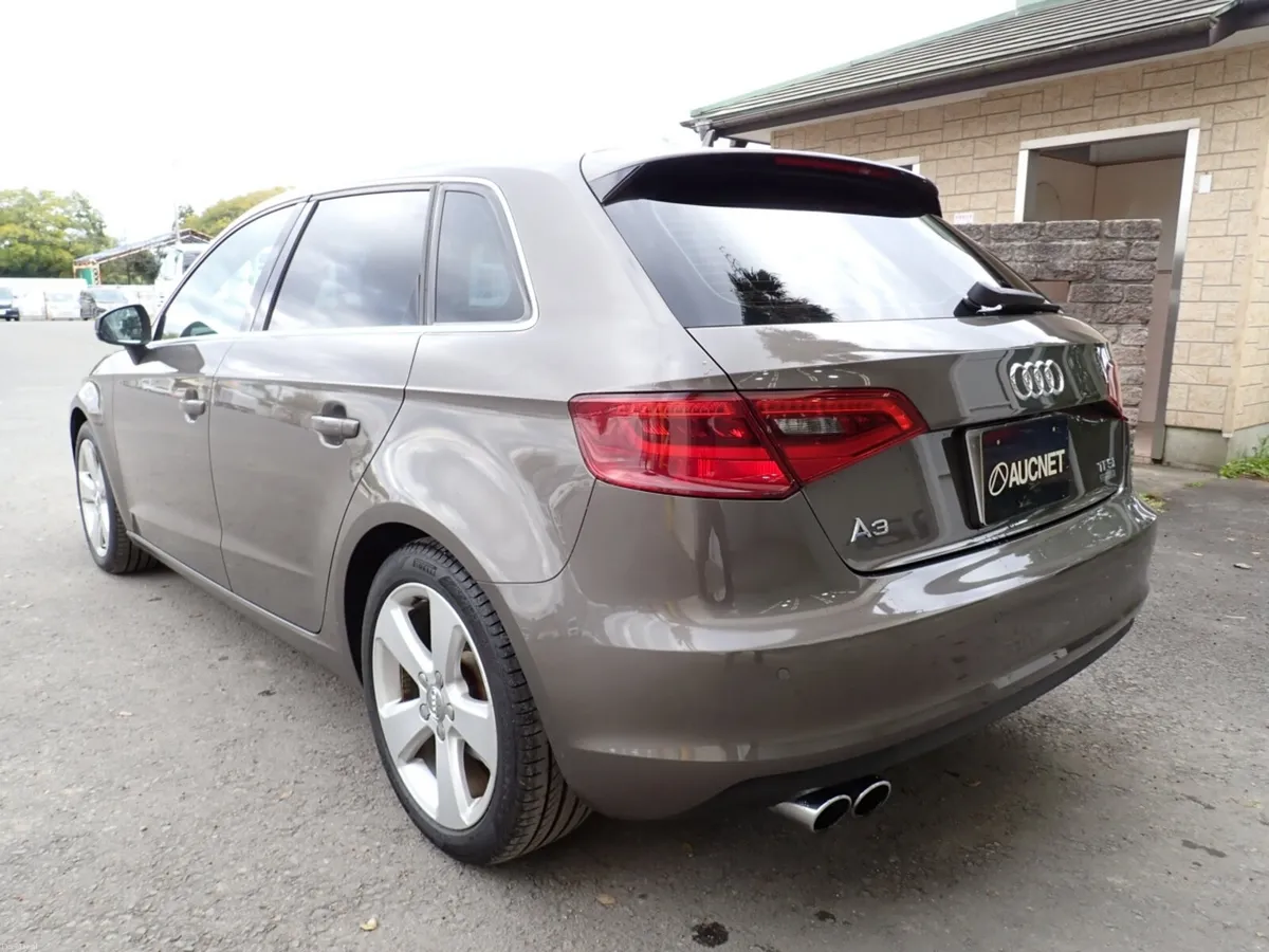 AUDI A3 1.4 TFSI AUTO *LEATHER INTER* 2015 - Image 3