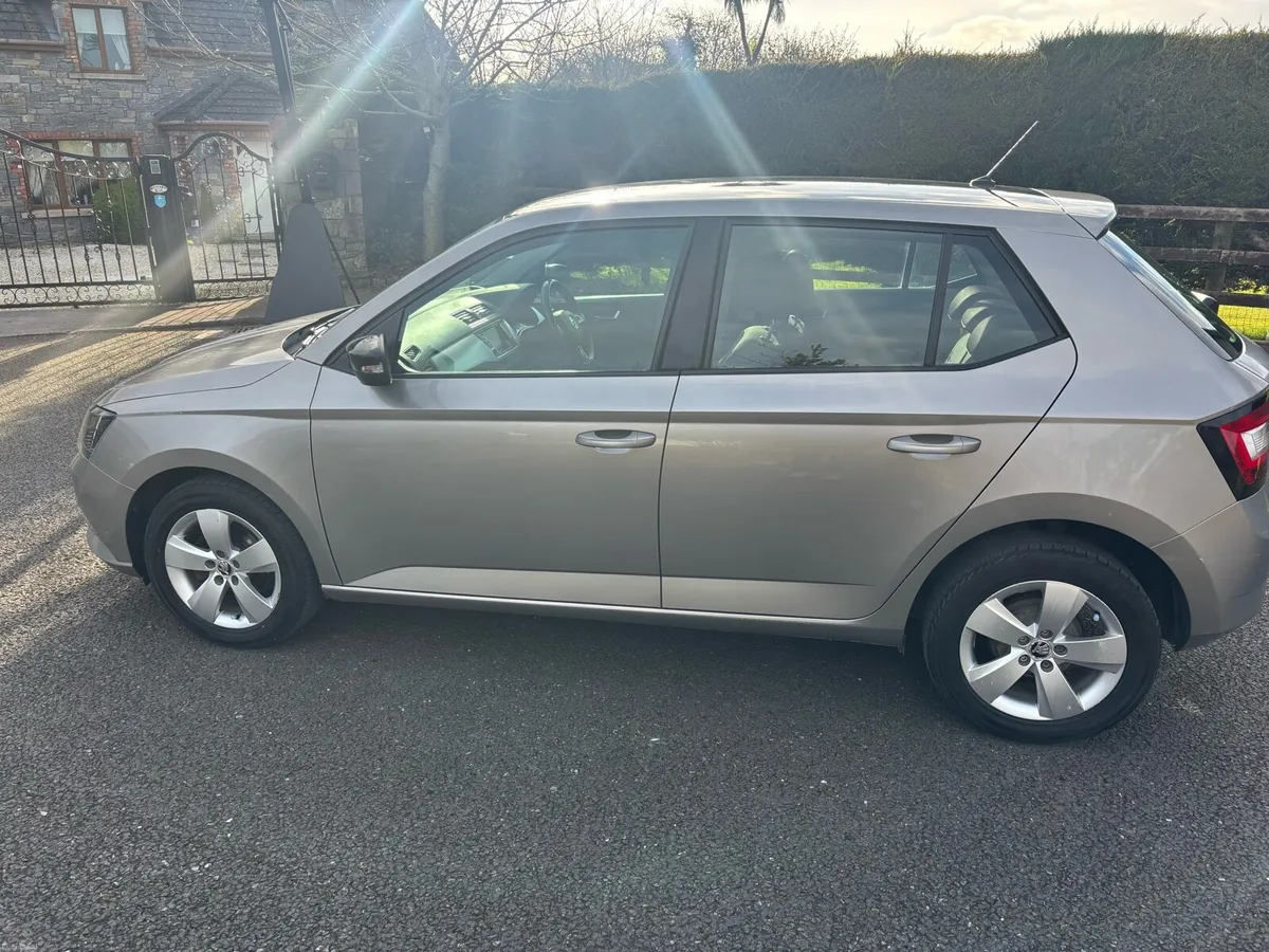 SKODA FABIA // 1 LITRE // MANUAL - Image 3