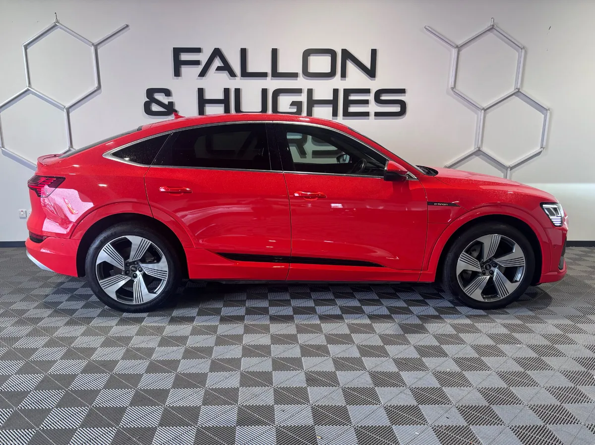 AUDI E-TRON S LINE 55 QUATTRO SPORTBACK // 95 KwH - Image 4