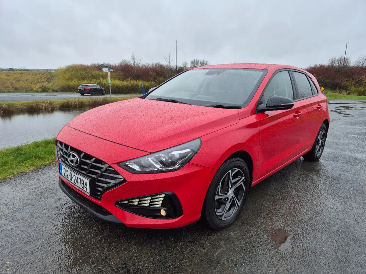 2021 (212) Hyundai i30 DELUXE 5DR - Image 3
