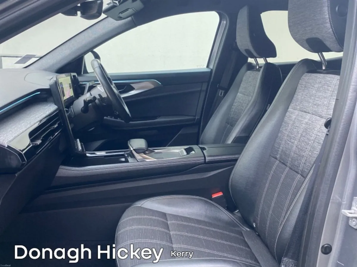 Renault Austral techno full hybrid E-Tech 200 Auto - Image 4