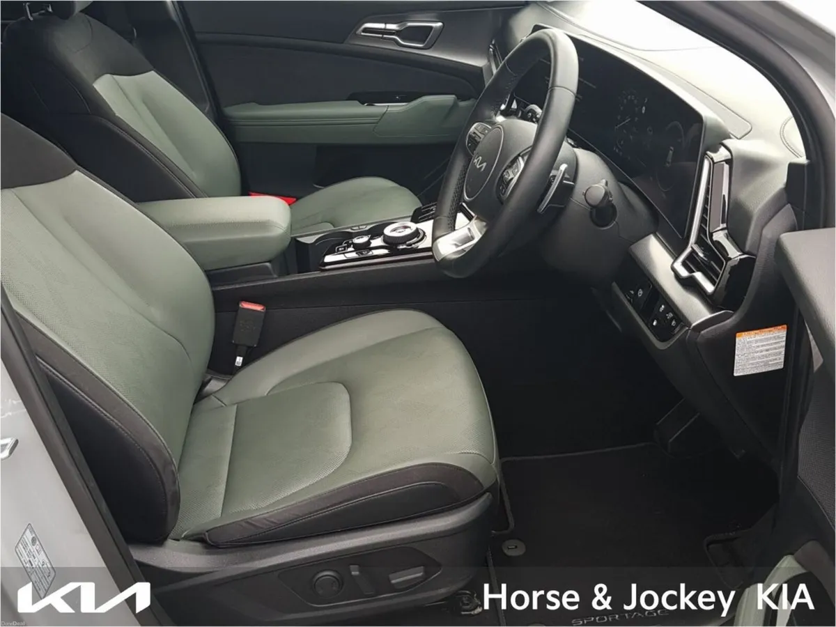 Kia Sportage Anniversary Edition Plug-in Hybrid - Image 3
