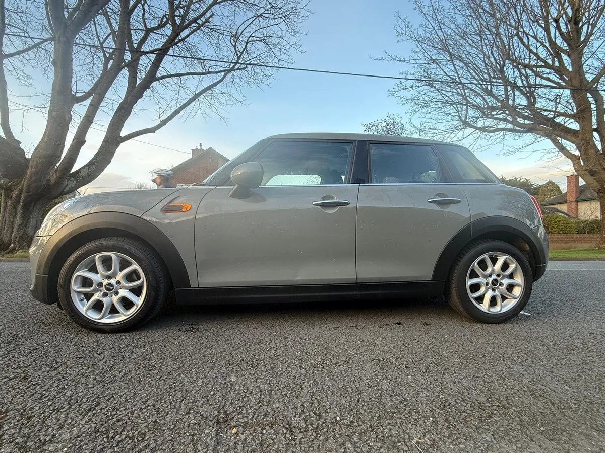 Mini Cooper AUTO, WARRANTY, FINANCE, VERY LOW KMS - Image 3