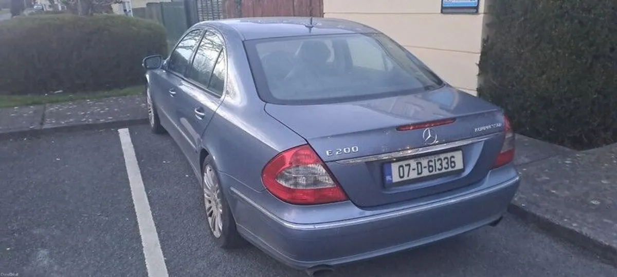 2007 Mercedes-benz E-class - Image 3