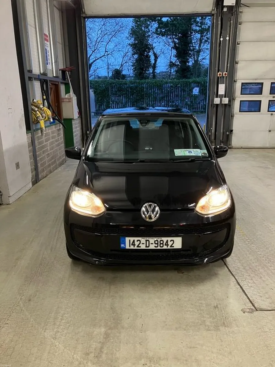 2014 Volkswagen Up - Image 2