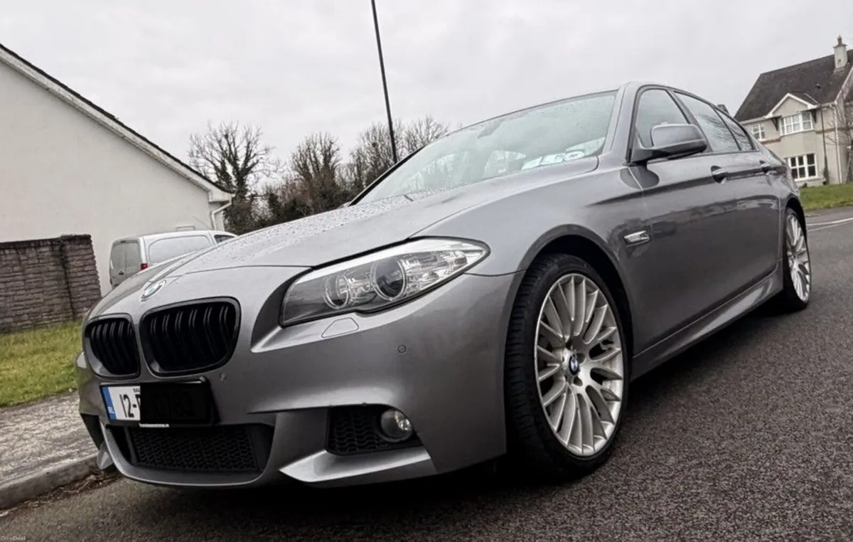 BMW 5-Series 2012 - Image 2
