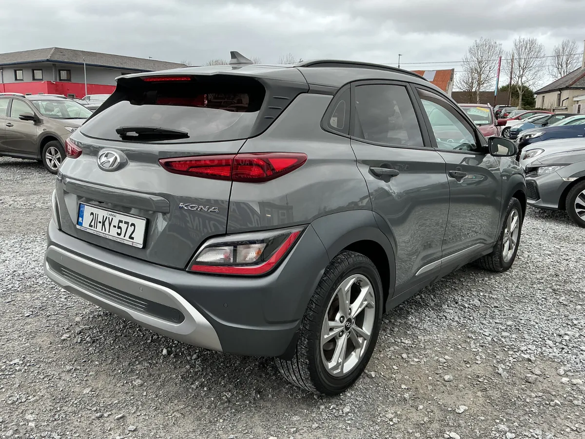 2021 HYUNDAI KONA 1,6 DIESEL EXECUTIVE 1 OWNER - Image 5