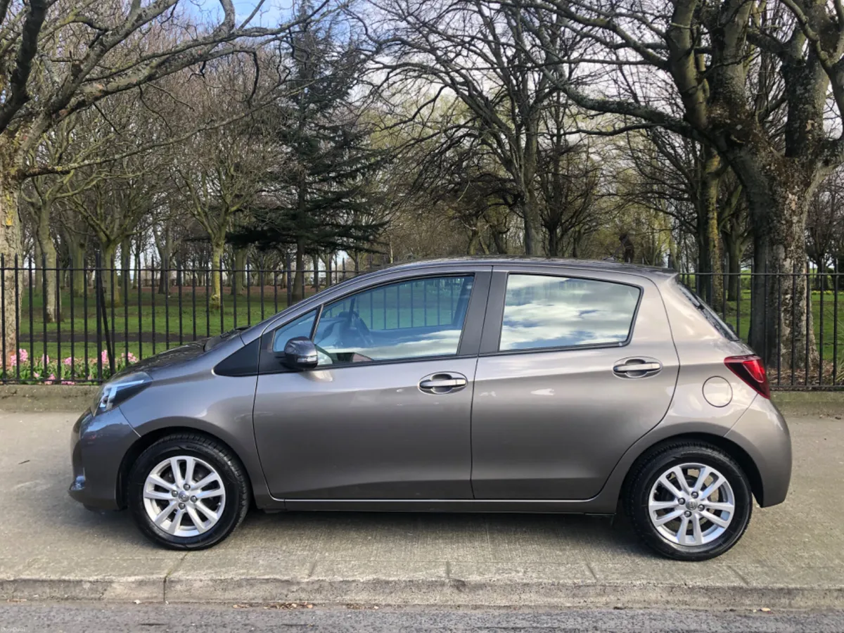 2016 TOYOTA YARIS 5DR only 33000kms - Image 3