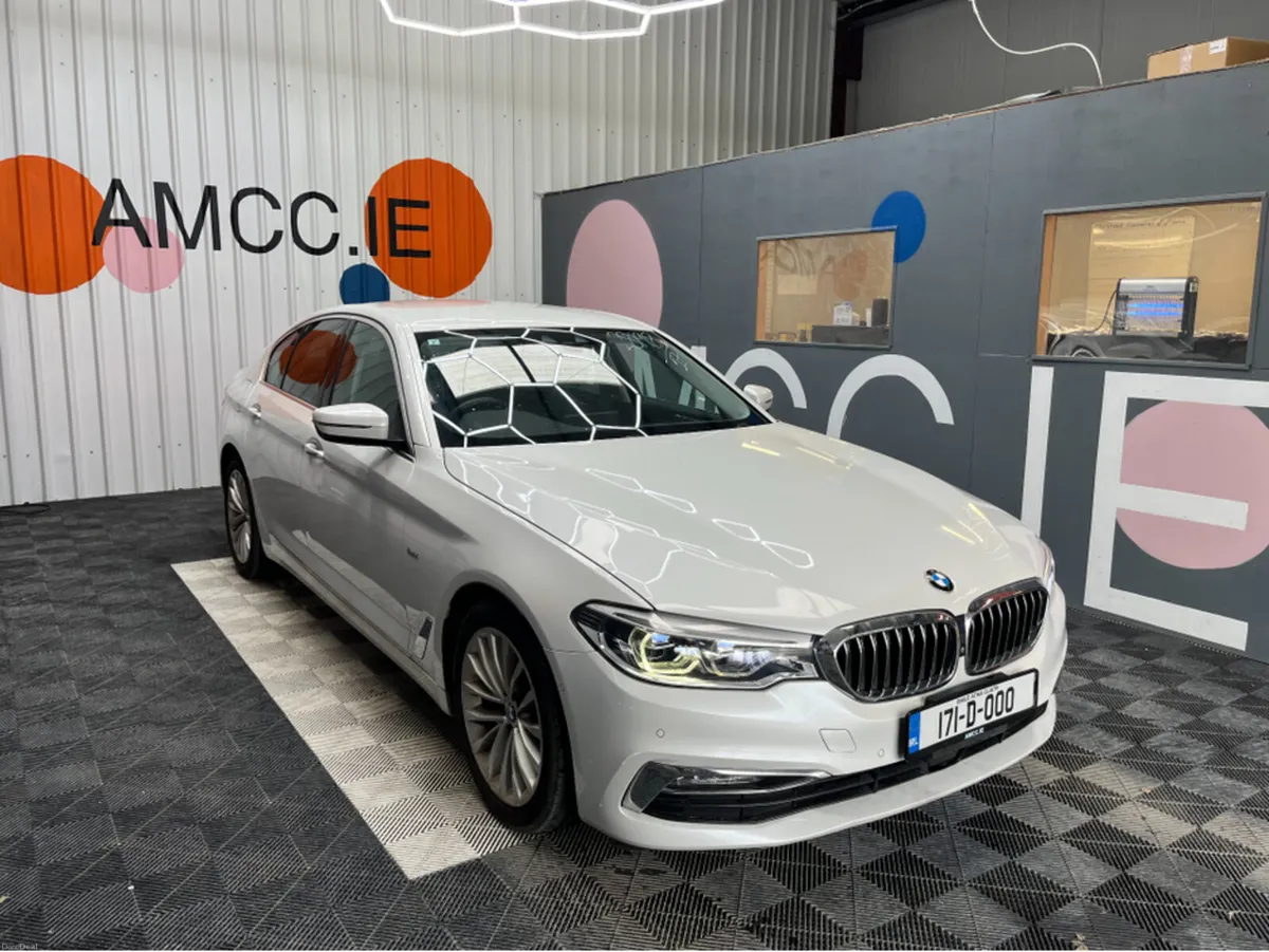 BMW 5-Series 2017 BMW 523D LUXURY 2.0 AUTOMATIC / - Image 1