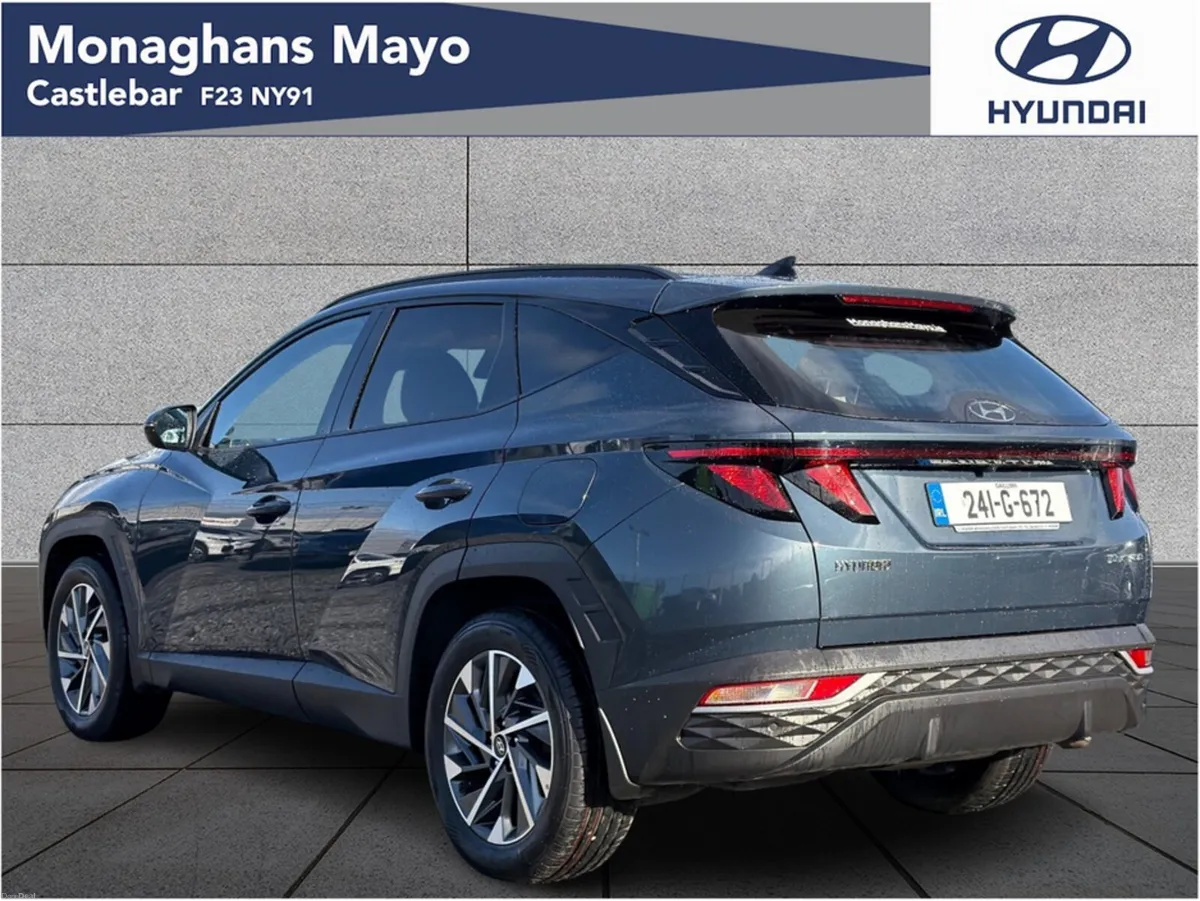 Hyundai Tucson EXECUTIVE 1.6 DIESEL 5DR - Image 3