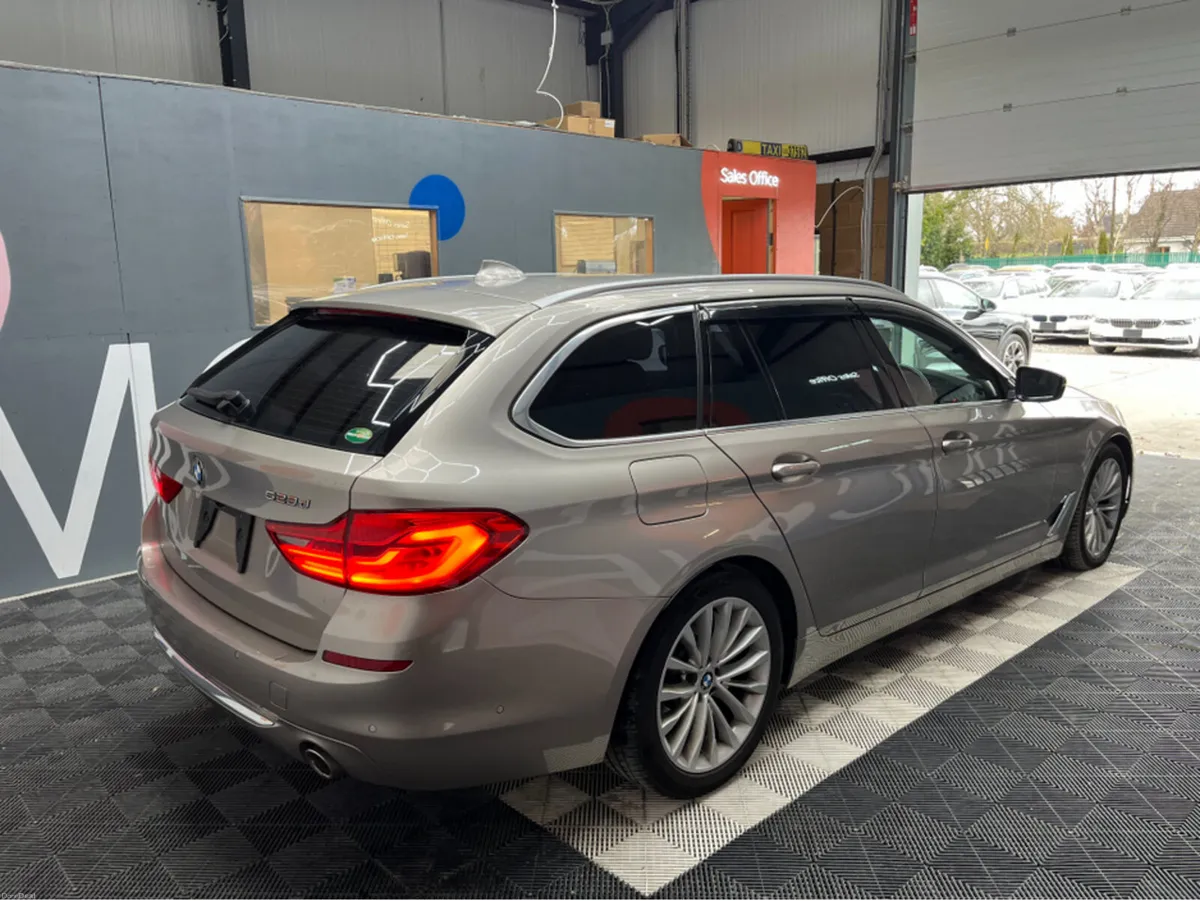 BMW 5-Series 2019 BMW 523D TOURING LUXURY 2.0 AUTO - Image 2