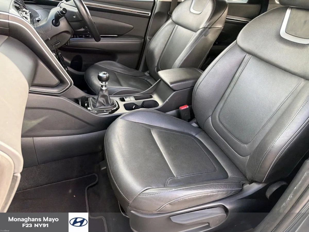 Hyundai Tucson EXECUTIVE 1.6 DIESEL 5DR - Image 4