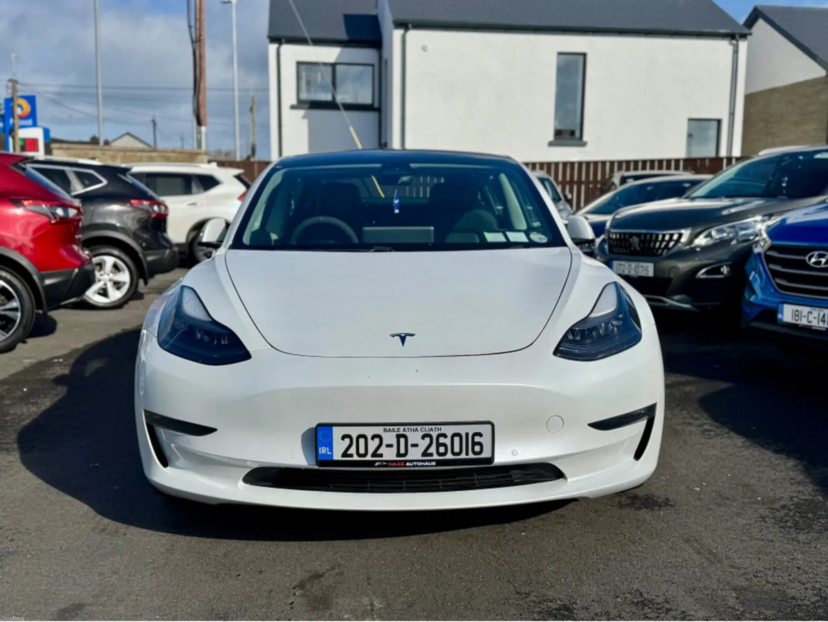 Tesla Model 3 LONG RANGE 366KW AWD 4 - Image 3