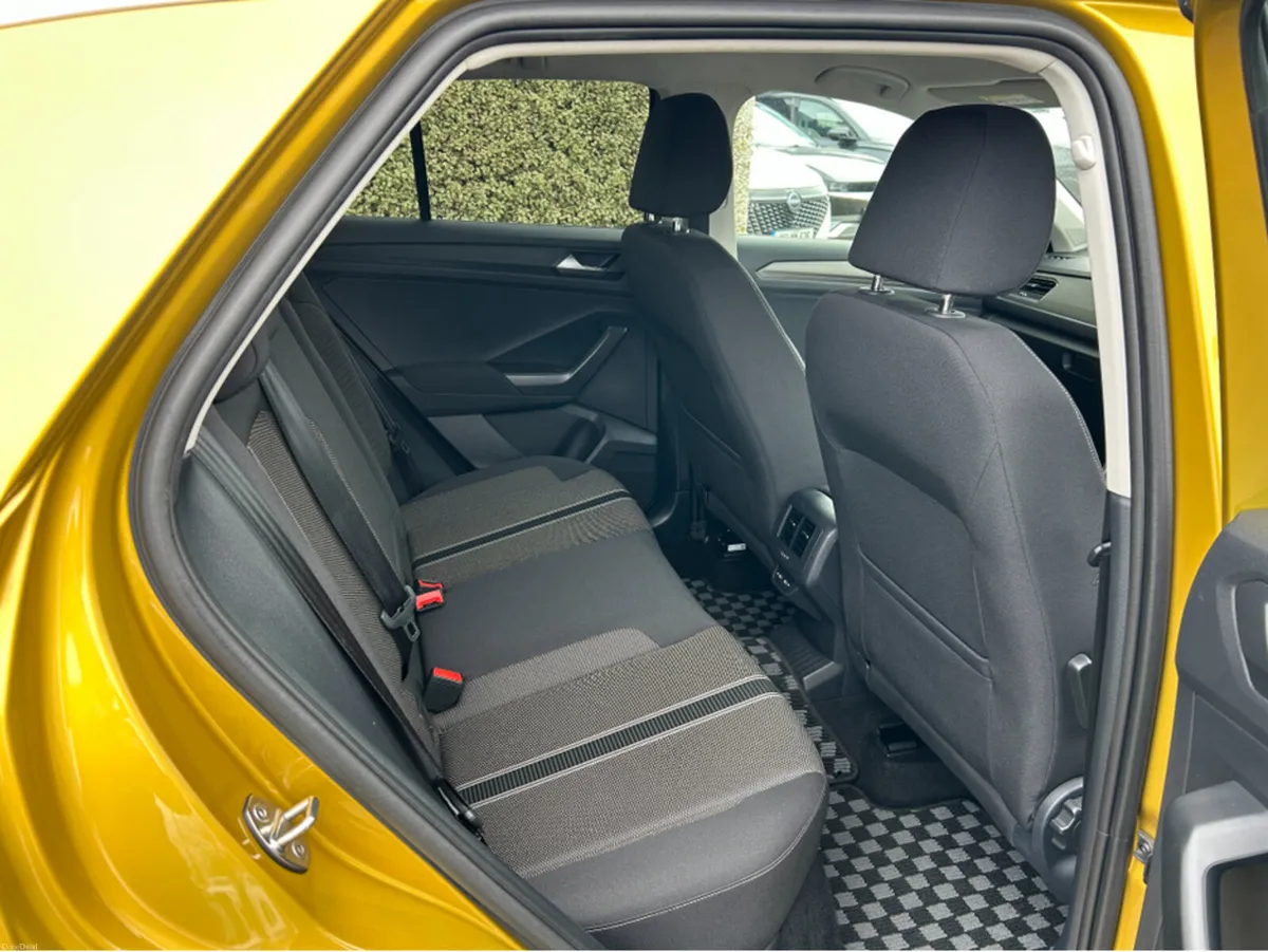 Volkswagen T-Roc **SUMMER SALE €1,000 REDUCTION** - Image 6