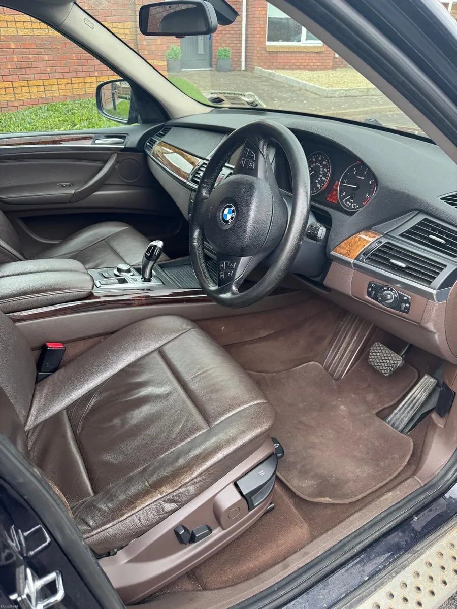 Bmw x5 quick sale 4500 no offers - Image 2