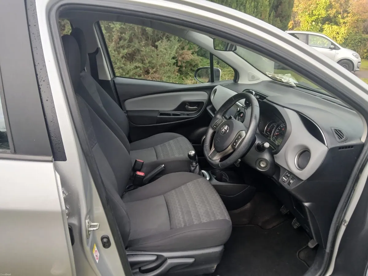 Toyota Yaris 2016 - Image 4