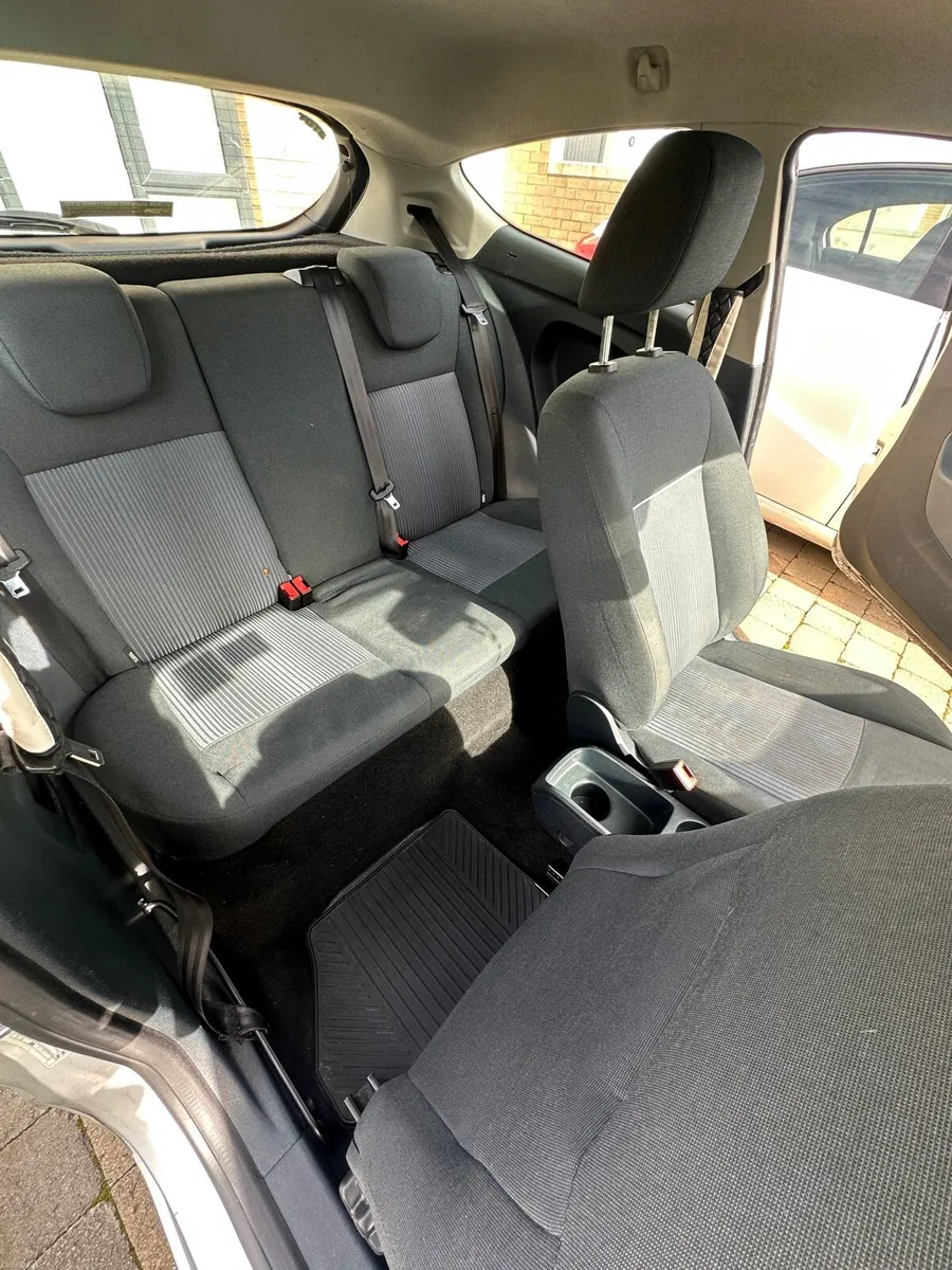 Ford Fiesta 1.2 2010 - Image 4