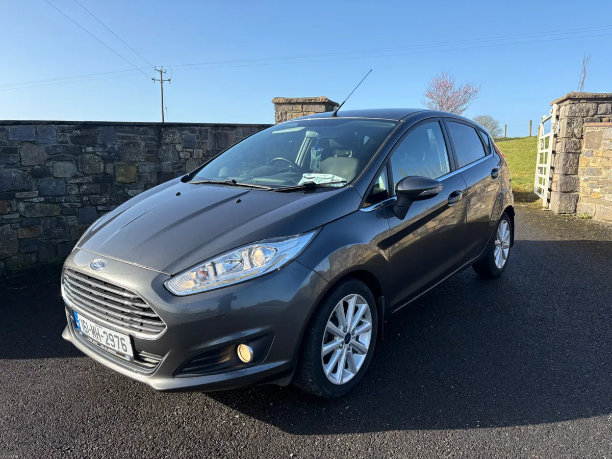 Ford Fiesta 2016 - Image 2