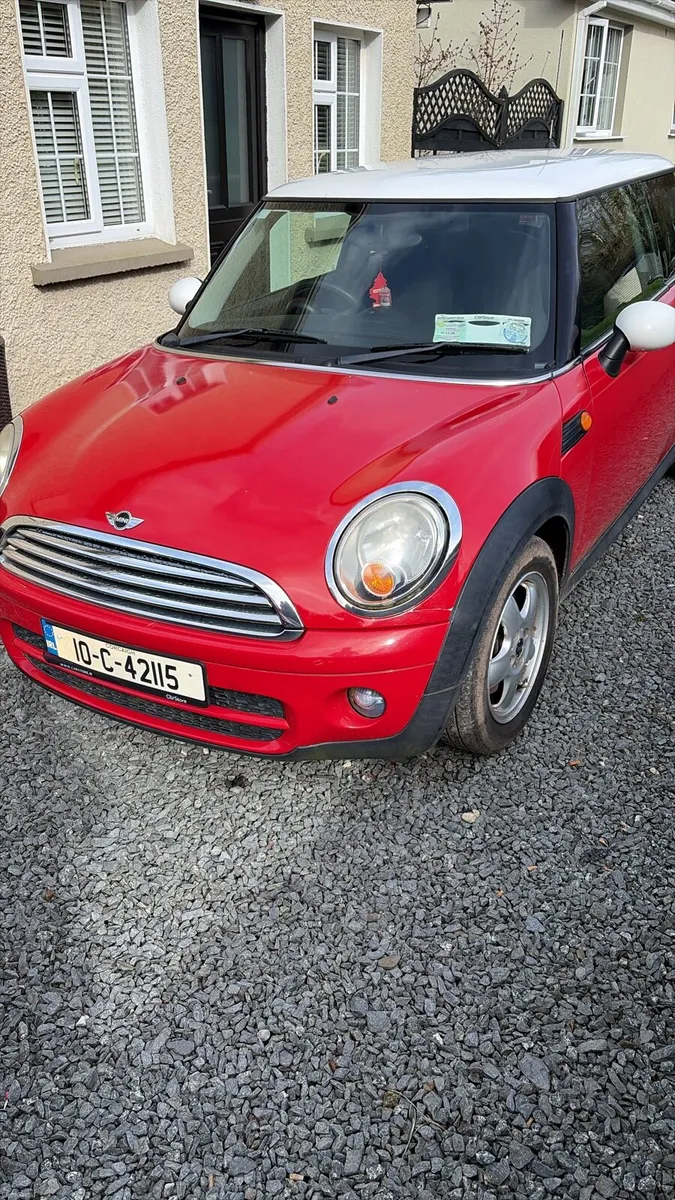 2010 Mini Cooper - Image 2