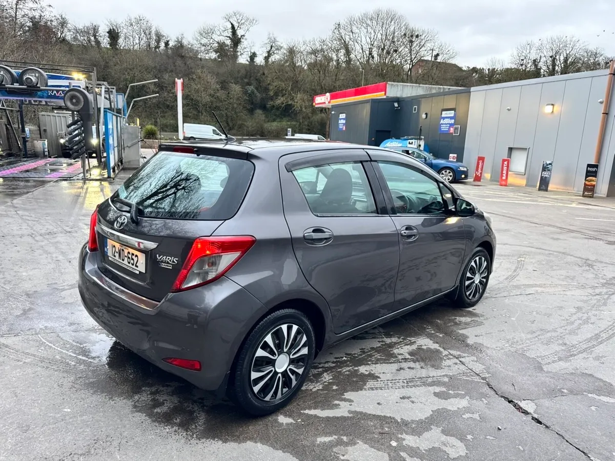 Toyota Yaris - Image 4
