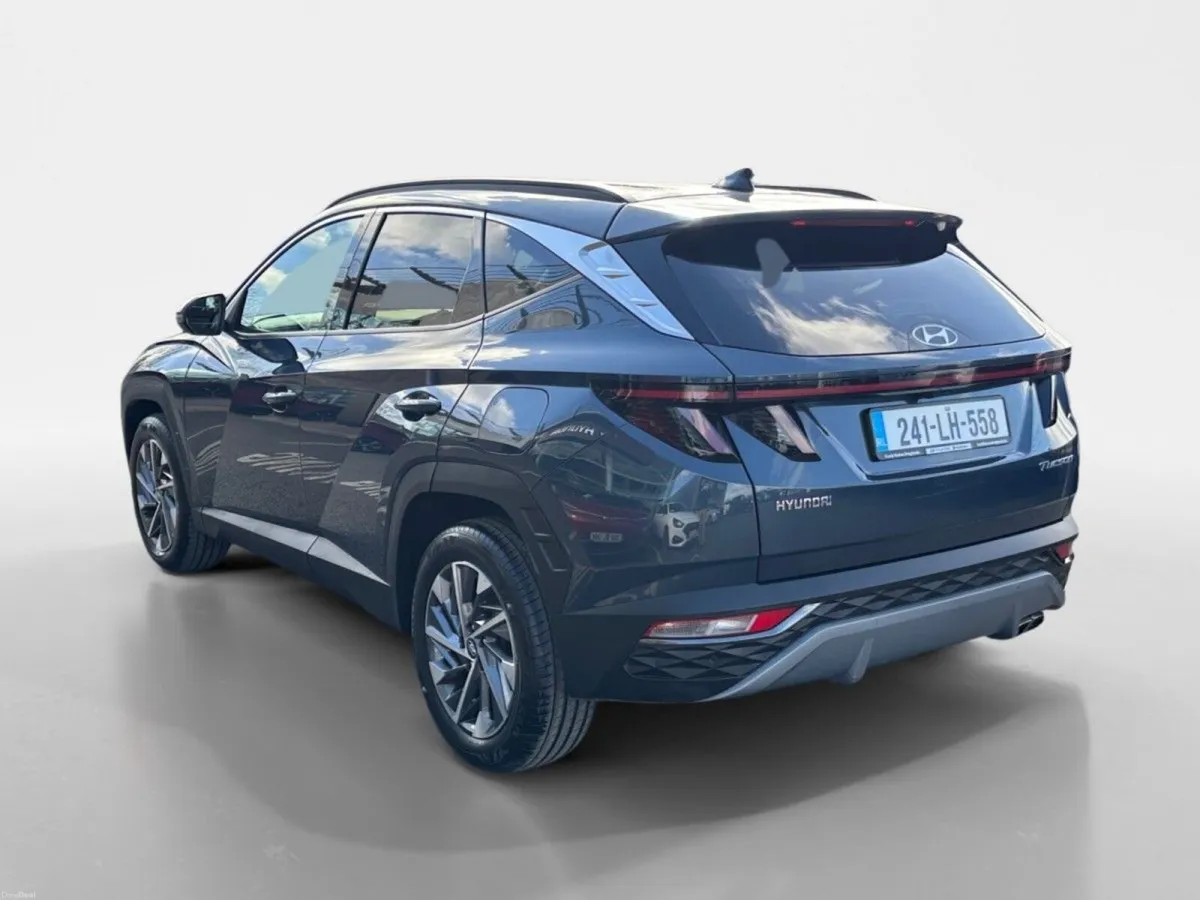 Hyundai Tucson 2WD Executive Plus - Image 5